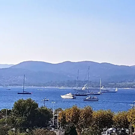 Tropez Sea View Penthouse Апартаменты