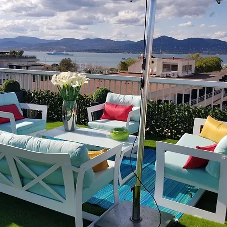 Tropez Sea View Penthouse Сен-Тропе
