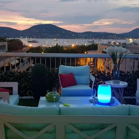 Апартаменты Tropez Sea View Penthouse *