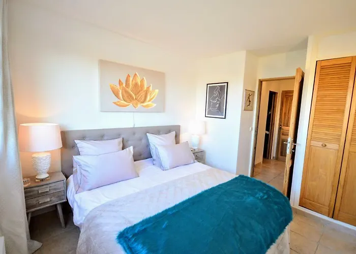 Tropez Sea View Penthouse Apartamento